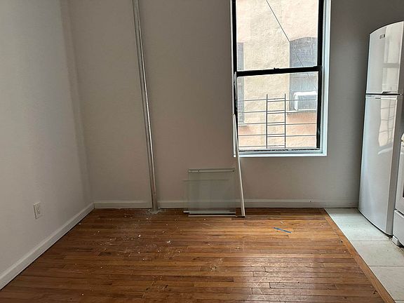 2nd image of 216 W 149th St #41