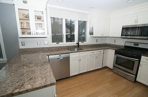 4th image of 20 Elmwood Way