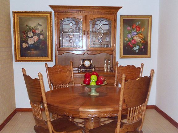 Original Hardwoods under vinyl in Formal Dining