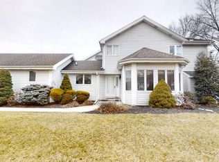 49 Hunters Trl, Gettysburg, PA 17325
