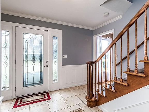 2nd image of 8275 Hoylake Dr