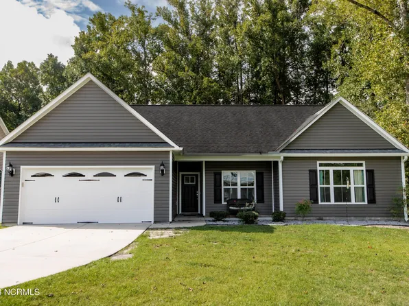 223 Pecan Grove Court, New Bern, NC 28562