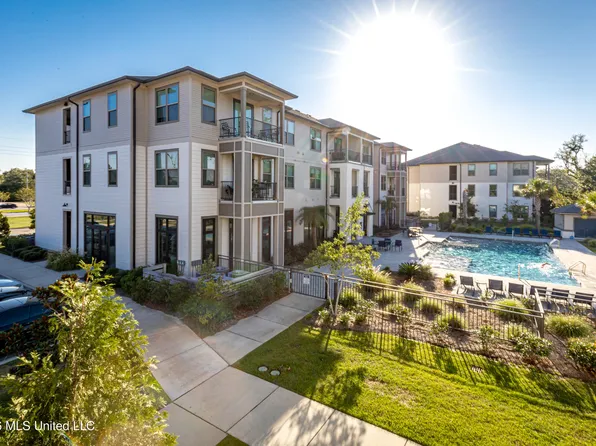 2501 Bienville Blvd #434, Ocean Springs, MS 39564