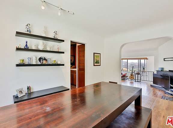 5th image of 3022 Vista Crest Dr
