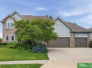 8564 S 101st St, La Vista, NE 68128
