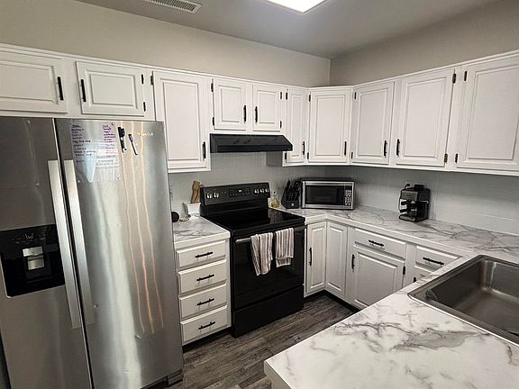 5th image of 1117 E Redwood Rd