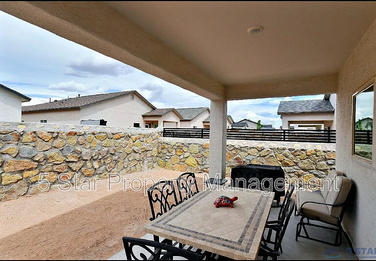15237 Ambition Ave — Photo 36