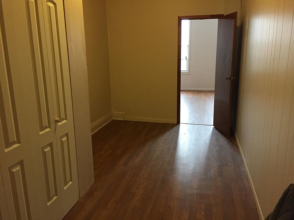 2nd image of 7217 62nd St Fl 2nd