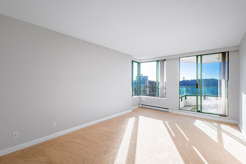West Vancouver Apartment for rent - 2 Bedrooms — photo 22