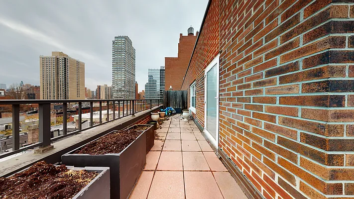 Rented by Bond New York | media 3