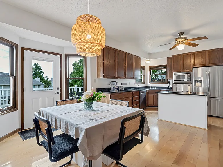 908 Burn Oak Dr — Photo 27