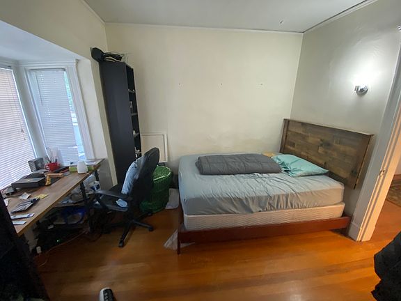 4th image of 16 Sanborn Ave #5