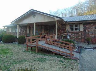 2787 State Route 1750, East Pt, KY 41216