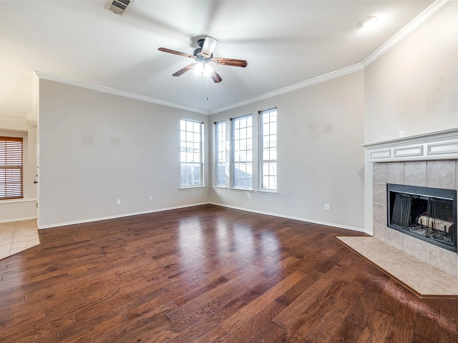 3 bed, 1865 sqft, $2,800 — Photo 4