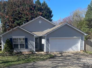 127 Creston Ct, Mooresville, NC 28115