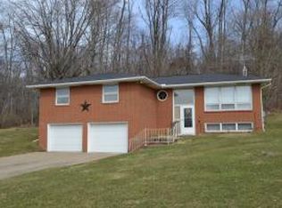 373 Clearview Dr, Newark, OH 43055