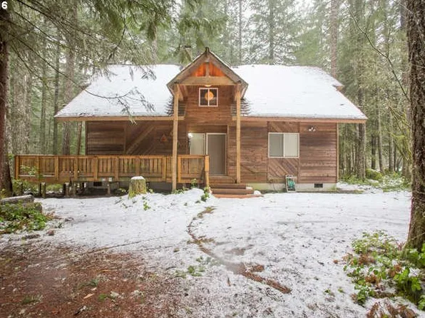 72667 E Village Loop Rd, Rhododendron, OR 97049