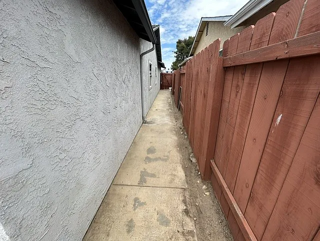 9021 Westmore Rd — Photo 32