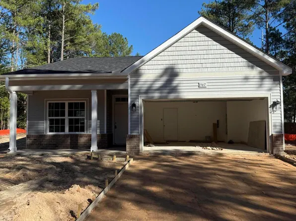 555 Sawgrass Road, Eagle Springs, NC 27242