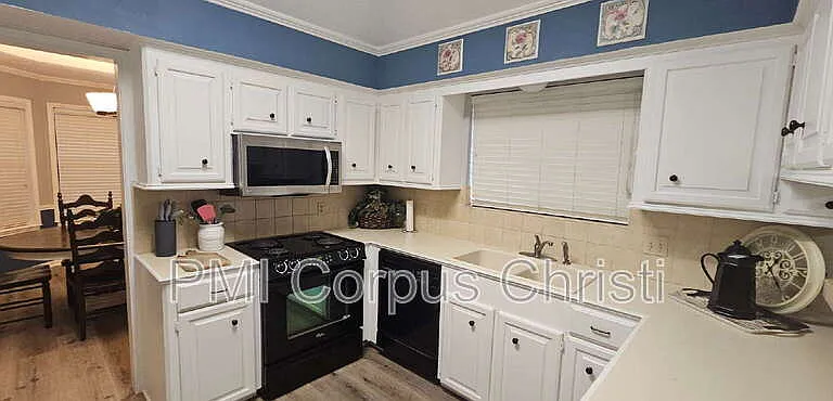 7421 Lake Neuchatel Dr — Photo 6