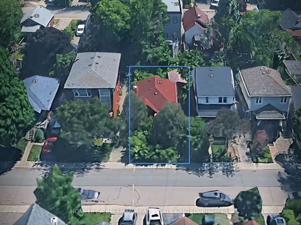 21 17th St, Toronto, ON M8V 3K2