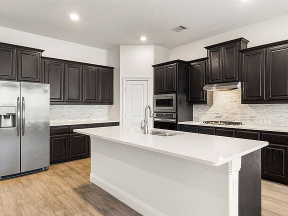2nd image of 1722 Tumbleweed Ct