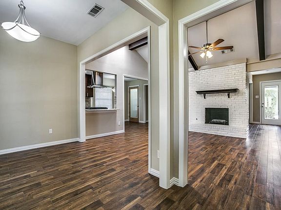 3rd image of 3412 Regent Dr