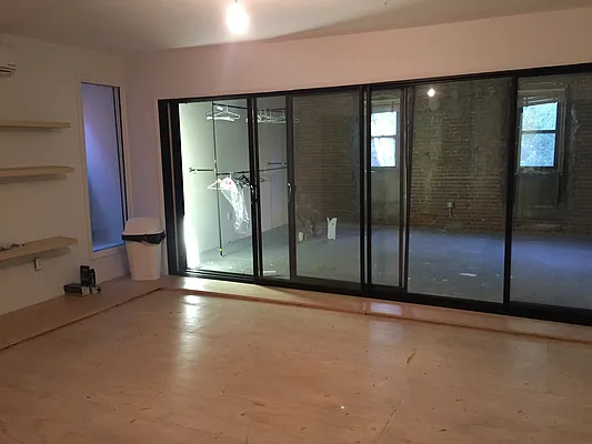 Rented by Bezell Group | media 14