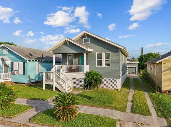 4017 Avenue L, Galveston, TX 77550