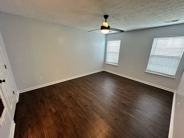 3821 Landridge Dr — Photo 14