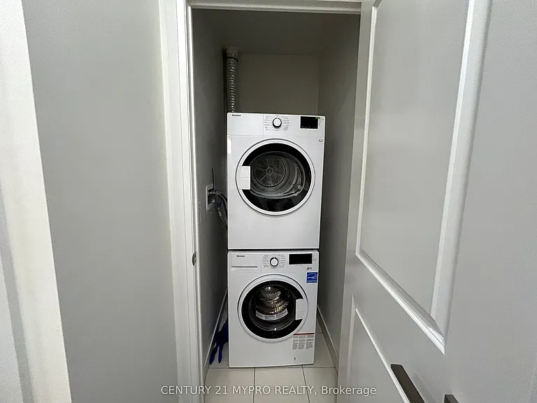 591 Sheppard Ave E #526 — Photo 9