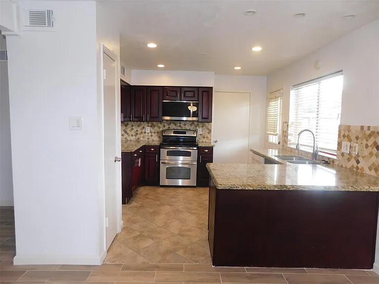 2754 Quarry Hill Rd — Photo 35