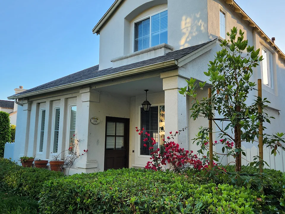 110 Winslow Ln