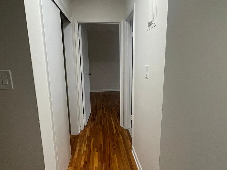 30 S Henry St #8B — Photo 3