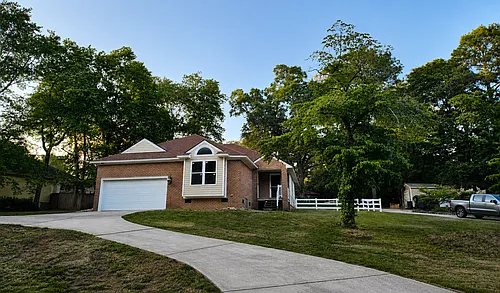 2318 Grassmere Ct Photo 1