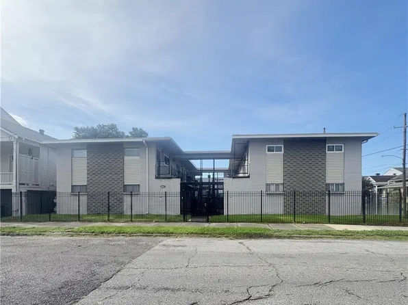 2601 Carondelet St APT H, New Orleans, LA 70130