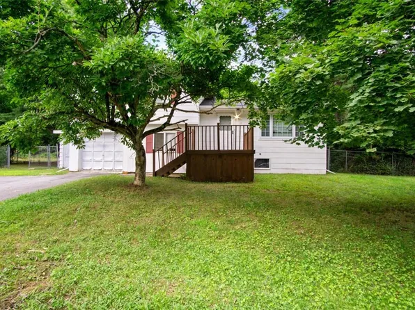27 Edward Avenue, Monticello, NY 12701