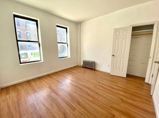 30-27 34th St #2, Astoria, NY 11103