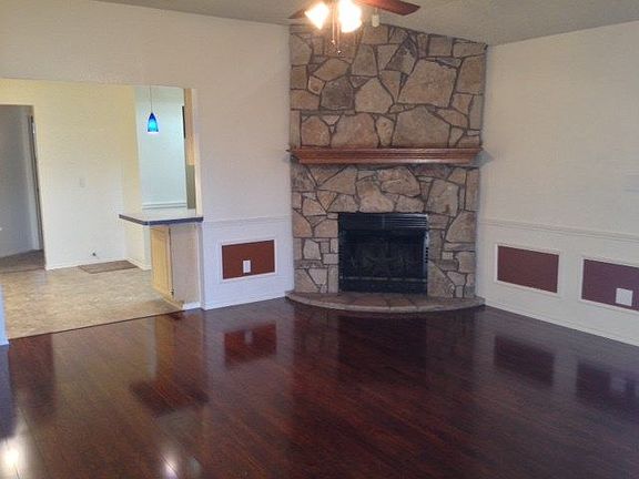 4th image of 518 Mockingbird Dr