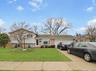 16714 Melba Jean St, Southgate, MI 48195