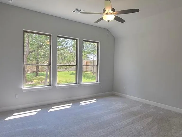 148 Kellogg Ln — Photo 12