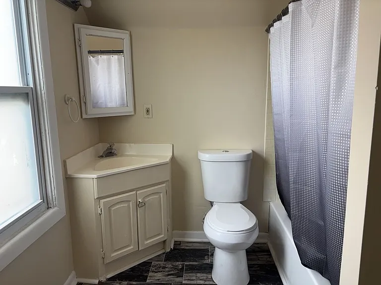 20547 Fuller Ave — Photo 8