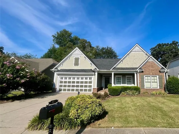 35 Lake Haven Dr, Cartersville, GA 30120