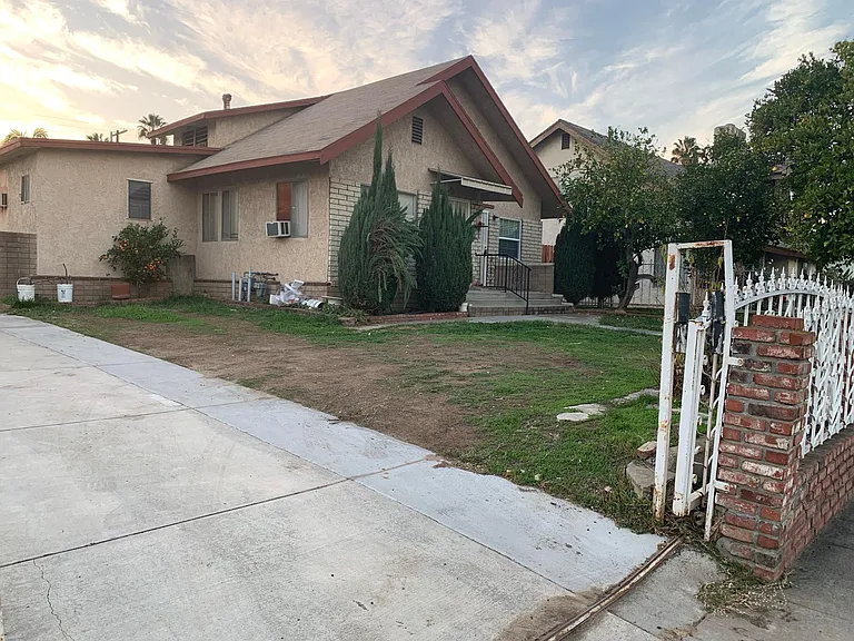 329 S Hidalgo Ave — Photo 4