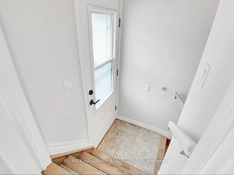 79 Jolliet Ave #B — Photo 6