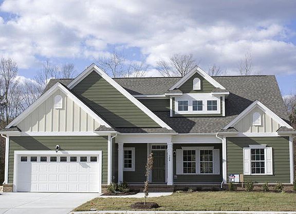 These photos are representative of this floor plan, but all options may not be available in every co