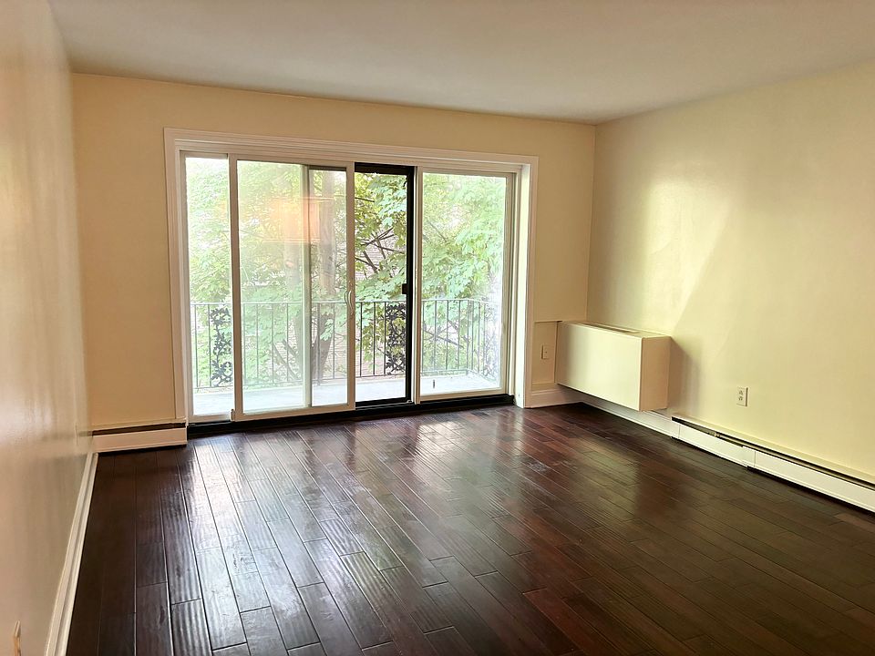 1st image of 267 Linwood Ave APT 4B