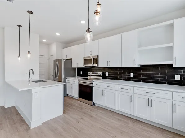 7329 Bree Ct, Dallas, TX 75235