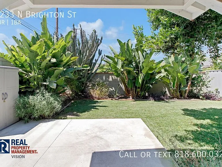 1233 N Brighton St — Photo 22