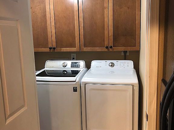 Full size washer and dryer, 